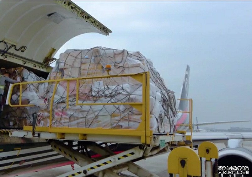 帮郑州度过难关上海空运货物