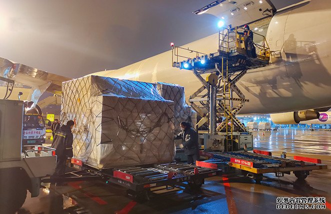 天津机场急件公司发文件航空