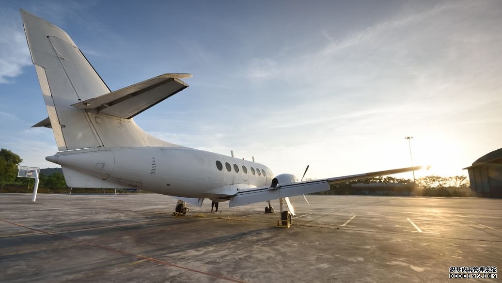 成都机场货运部发航空急件