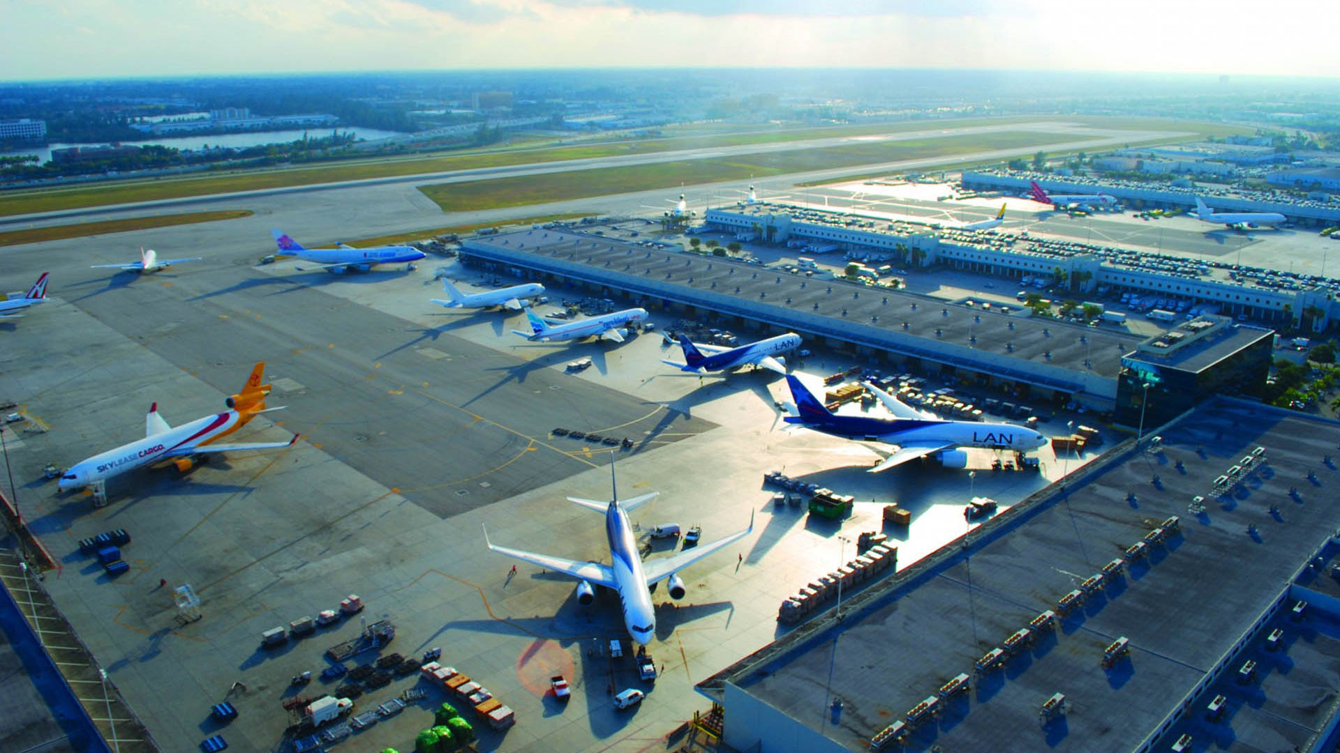 上海航空货运公司