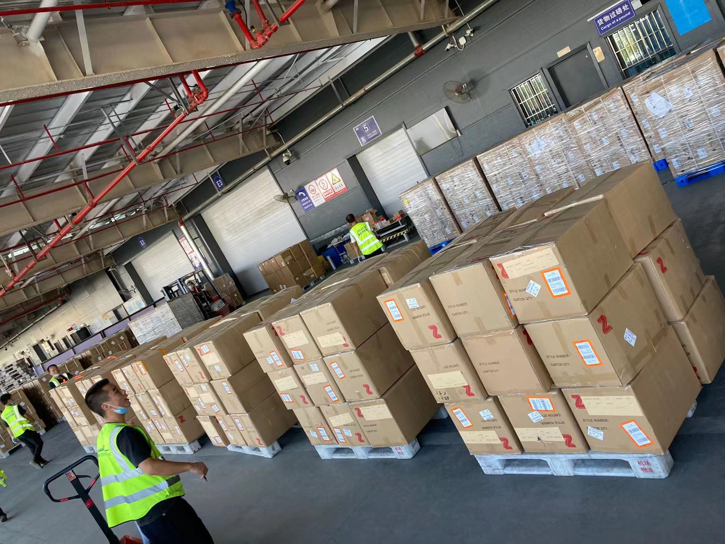 上海东航货运代理公司直发深圳当天达