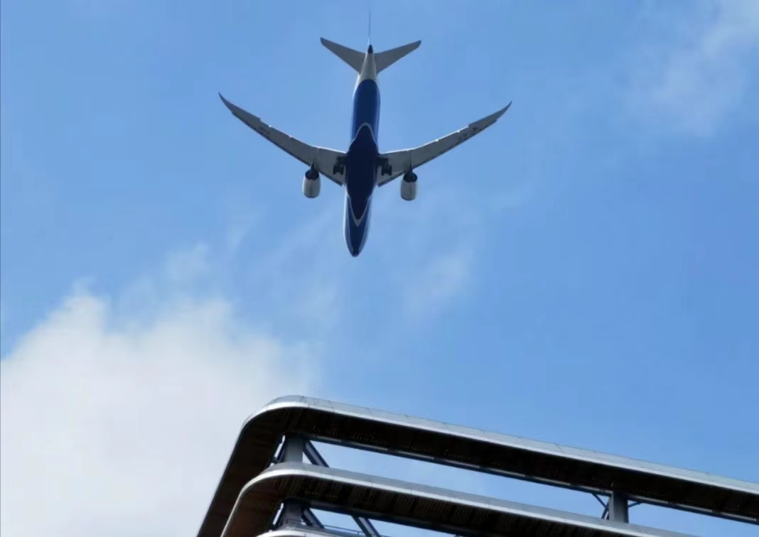 发天津机场空运快递当天几点停止收货