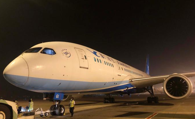 厦航飞机从上海机场到呼和浩特空运直飞啦