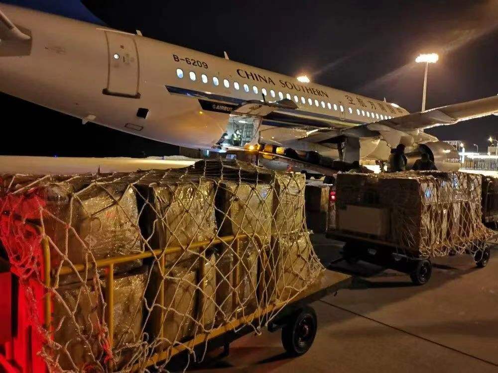 呼和浩特到上海航空急件当天达怎么寄