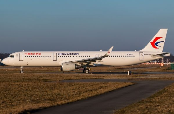 上海大闸蟹空运请选择机场航空货运当日到达