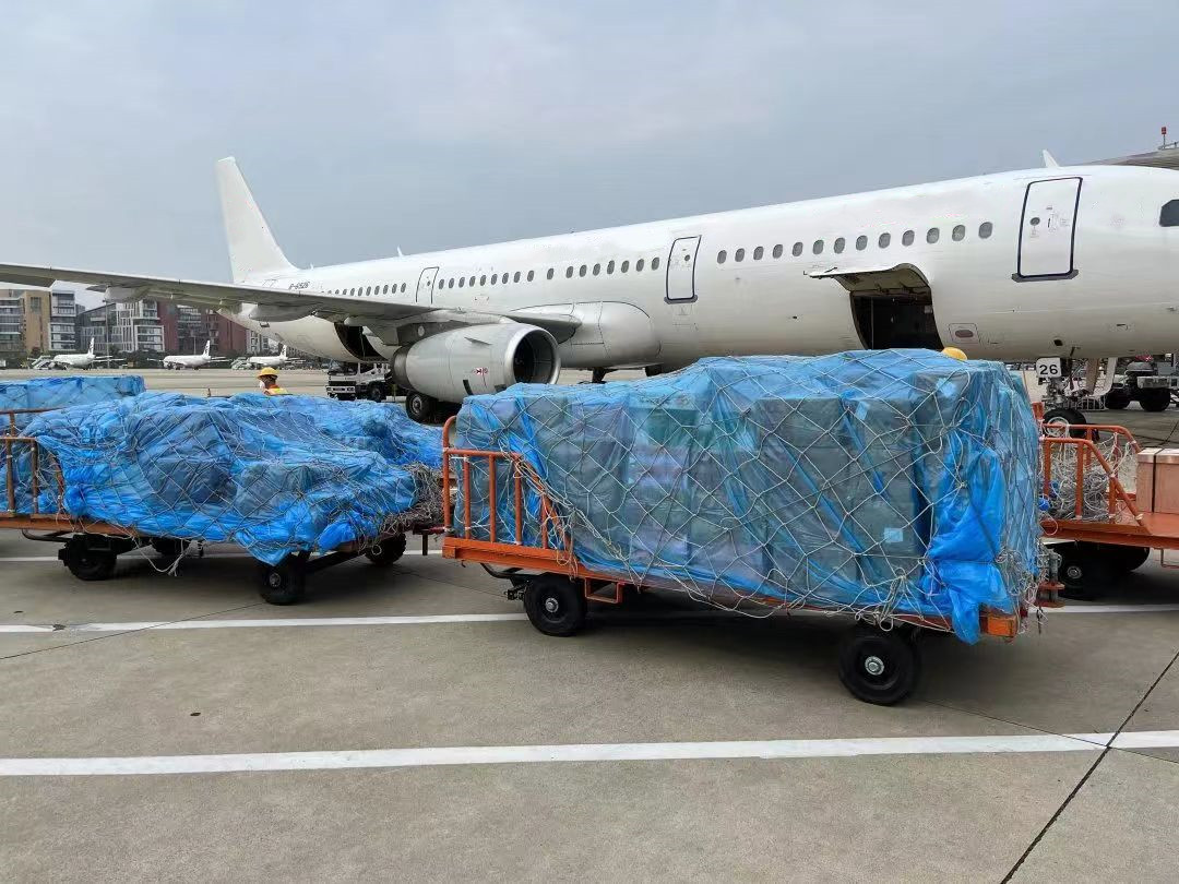 广州机场空运白云机场发货当天到达全国